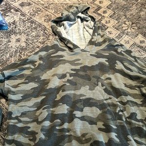 Old Navy Oversized Camo Sweatshirt Cropped 14-16